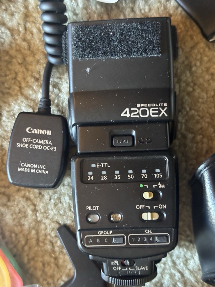 3 Canon Flashes, Wireless Sync And Many Light Modifiers