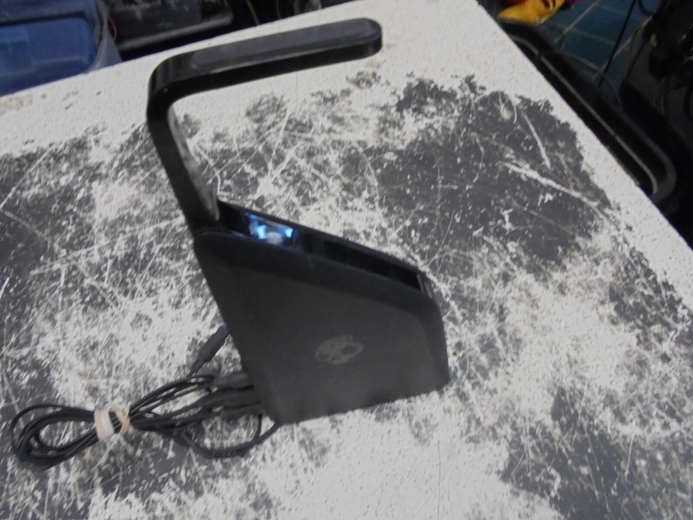 Skullcandy GMX DOLBY WIRELESS TRANSMITTER ONLY Powers ON Untested Further