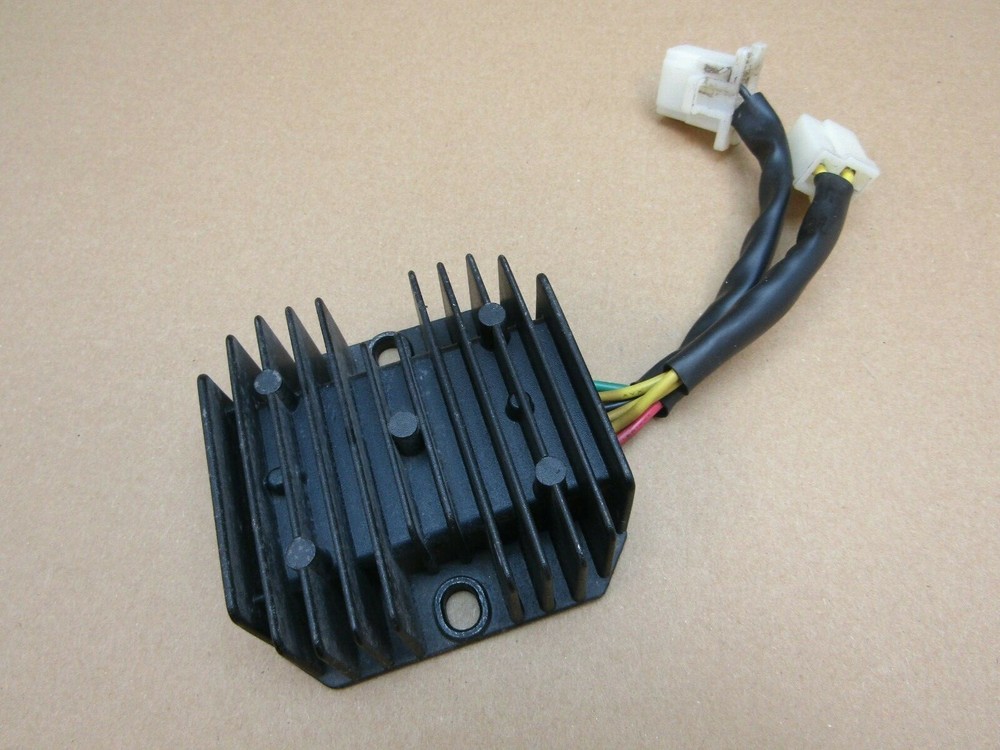 SYM Symphony 125 SR E4 2021 3,219 miles regulator rectifier (9041)