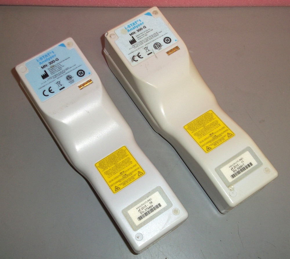 (2) 2x Abbott i-STAT 1 300-G Wireless Hematology Handheld Analyzer Update Needed