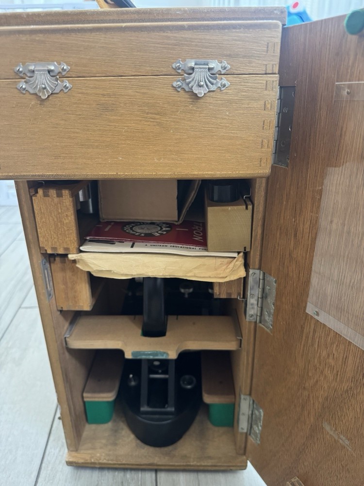 UNITRON BMLU Phase Microscope 15X Binocular Upright w/ Accessories