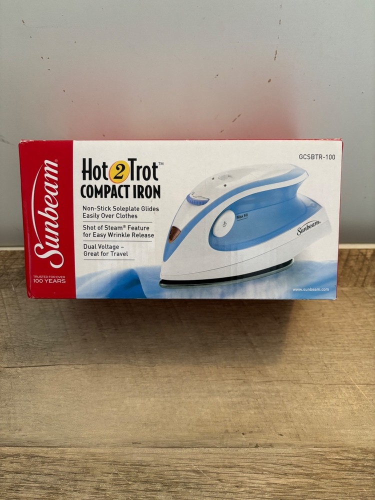 Sunbeam Travel Iron - Hot 2 Trot