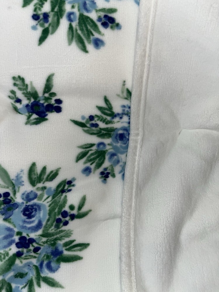 NWT Papyrus Coco Ruffle Edges Floral Design ReversibleThrow Blanket 50"X 70"