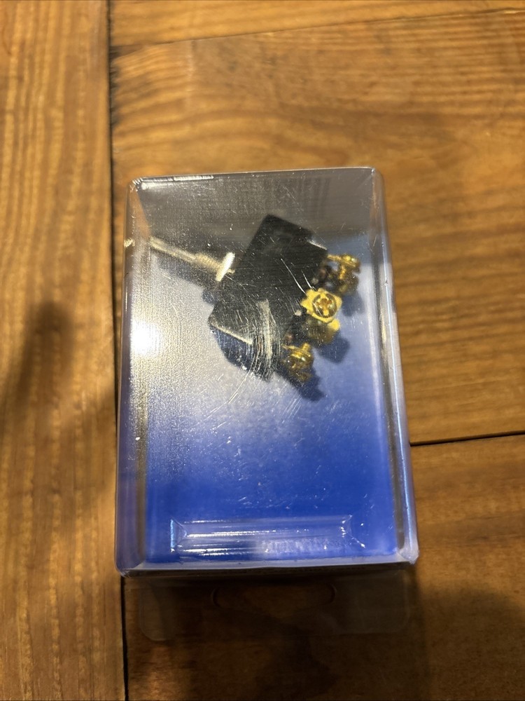 Standard Toggle Switch