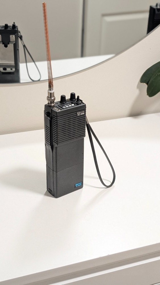 ICOM IC-M2 marine transceiver