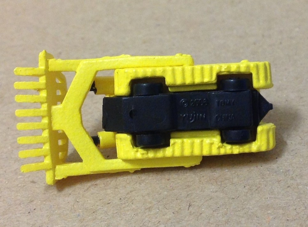 Capsule Tomica ConstructIon 70 Track Loader Bulldozer 2006 series 12 Yujin mini