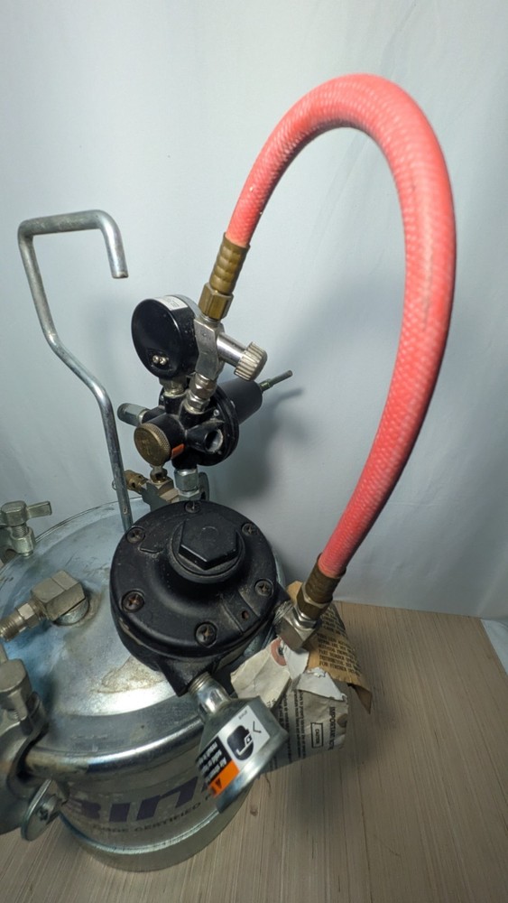 BINKS PAINT SPRAY PRESSURE POT TANK