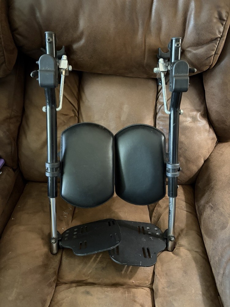 Ki Mobility Focus Wheelchair evaluating footrest (pair)