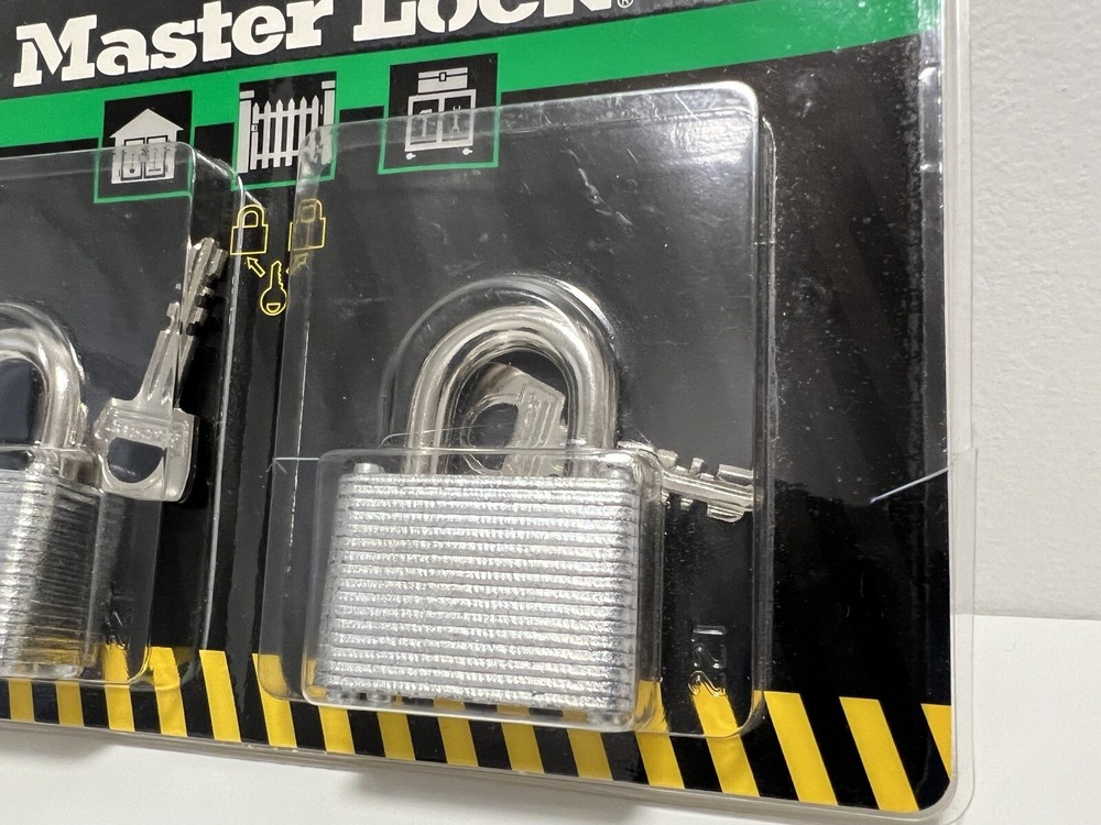 Master Lock 22T Keyed 2 Padlock Set Same Key Opens Both Locks 38mm NEW