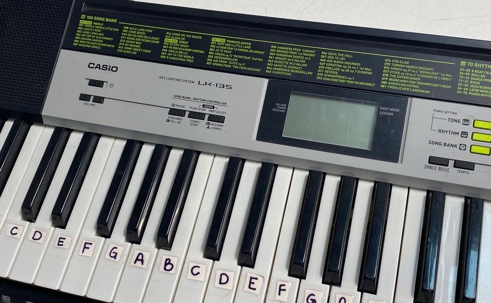 Casio 61 keys Electronic Keyboard
