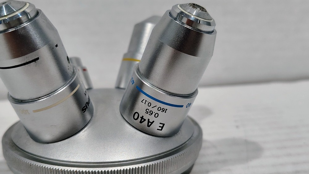 Olympus CH-2 CHT Microscope Binocular Eyepiece Head & Microscope Objectives Read