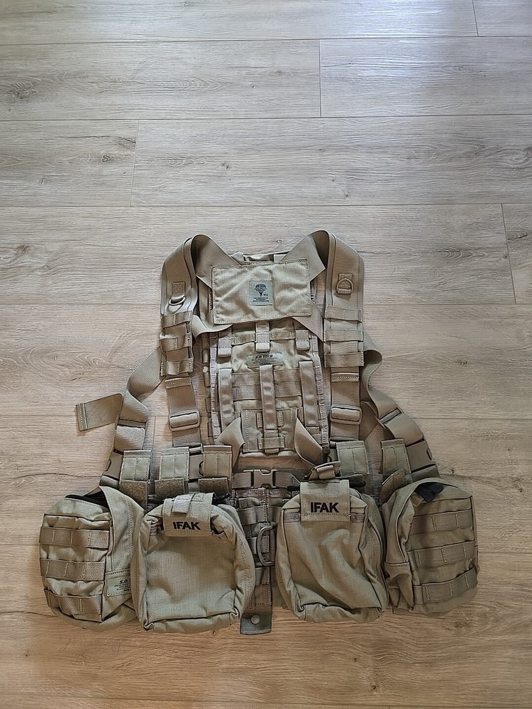 SO TECH MEDICAL ASSAULT HARNESS CHEST RIG HYDRATION CARRIER RACK FLICK TAN IFAK