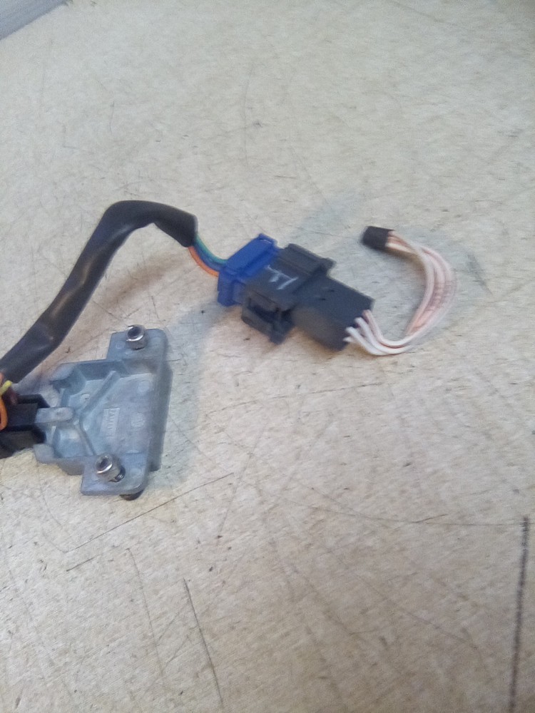 2015 Mack 1MR581A Cruise Control Switch