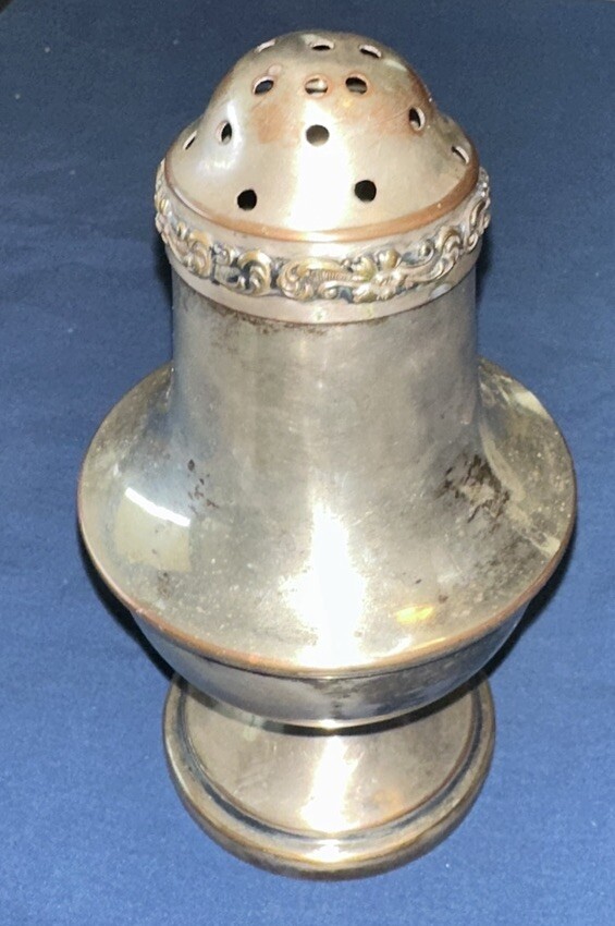 Vintage Silver plated 6 3/4” Sugar Shaker
