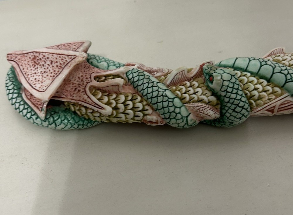 DECORATIVE MULTI-COLORED CHINESE DRAGON HIDDEN DAGGER