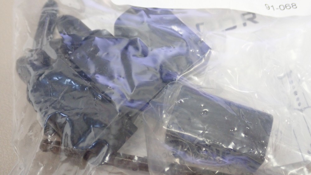 Middle Atlantic 91-068 Universal Door Hardware Kit