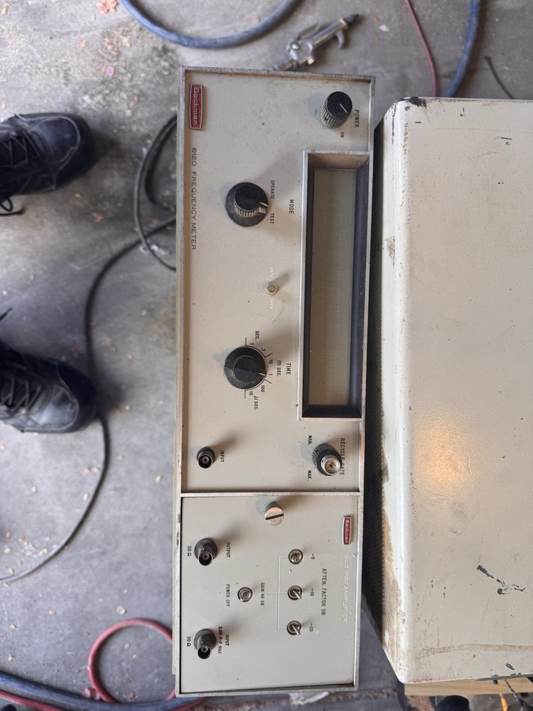 Beckman 6120 Frequency Meter