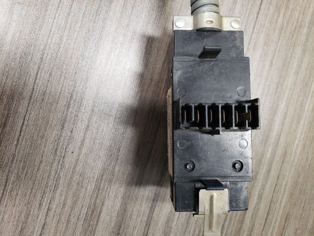 Herman Miller AO Base Feed ( Power Whip) for Cubicle Panel System Model EK404