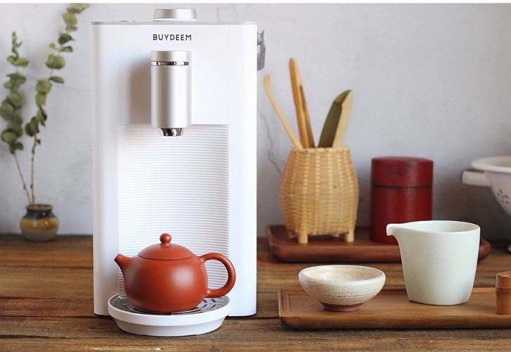 White Buydeem S7123 Hot Water Boiler and Warmer 2.6L