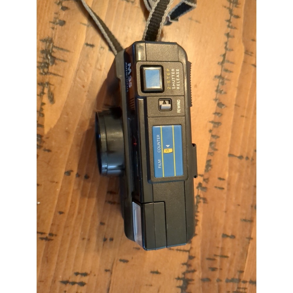 Sears M35 Programmed Autofocus 35mm Camera Untested. R2