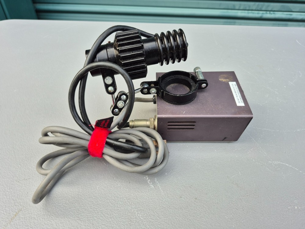 Nikon Solid State Transformer Model 6-20 w/ Lamp Tested