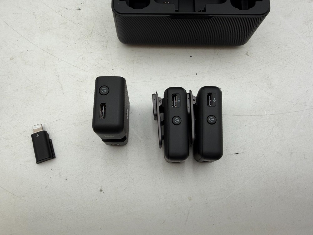 DJI Mic Dual Channel Wireless Microphone Transmitters & Receiver Case