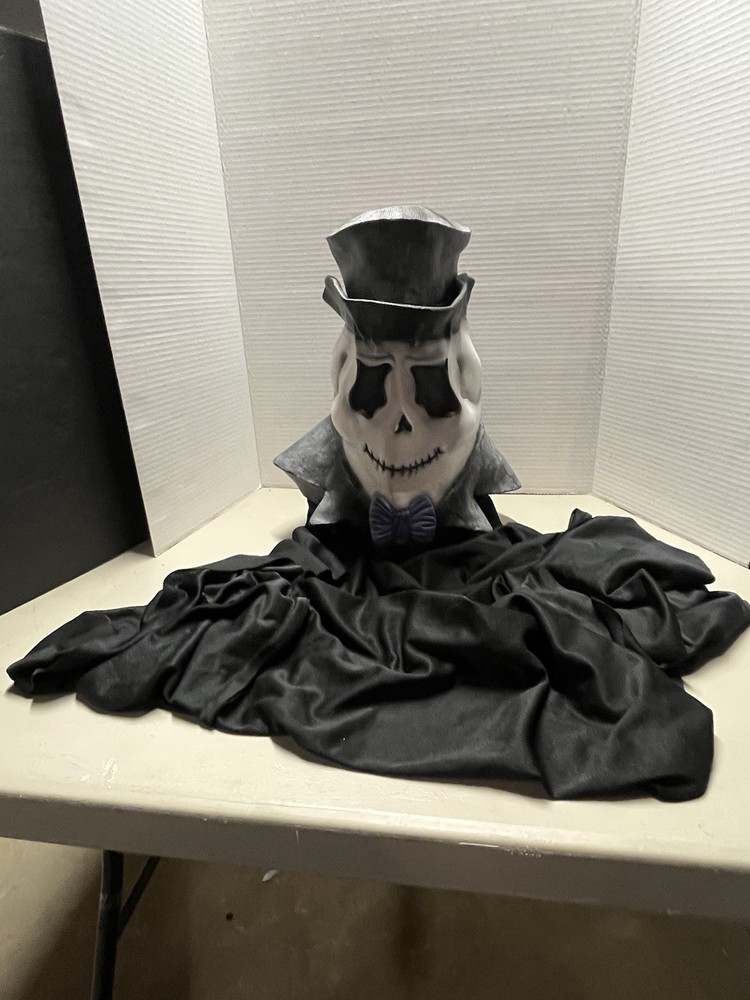 Halloween Ghost/Skeleton Latex Mask w/Cape Pre-Owned