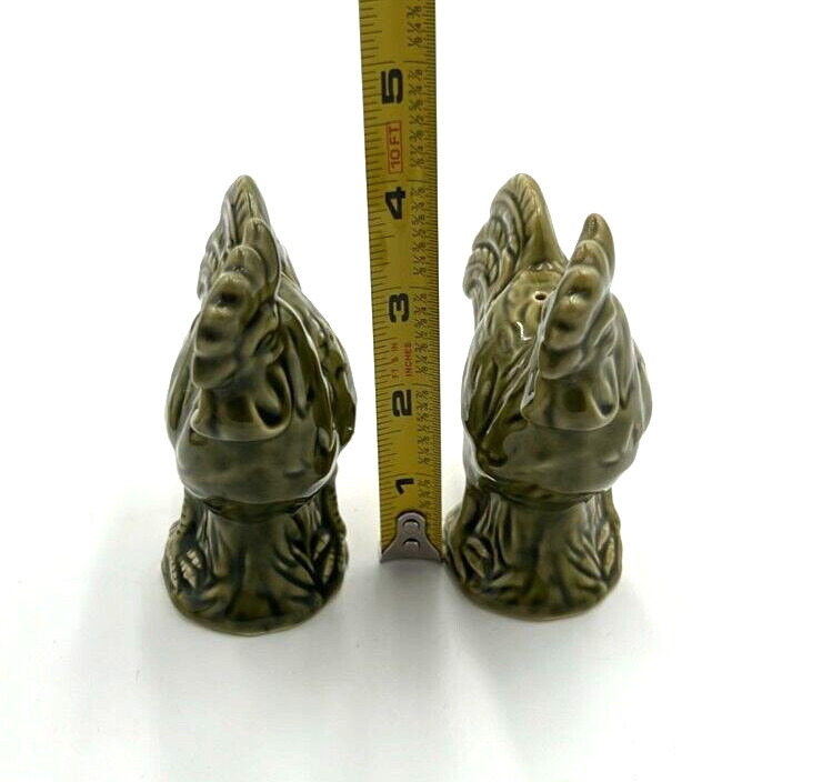 Green Rooster Retro Ceramic Salt & Pepper Set