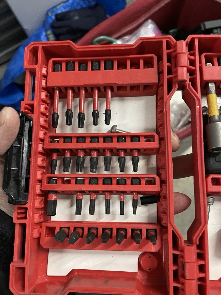 Milwaukee Tools Shockwave Impact Driver Set