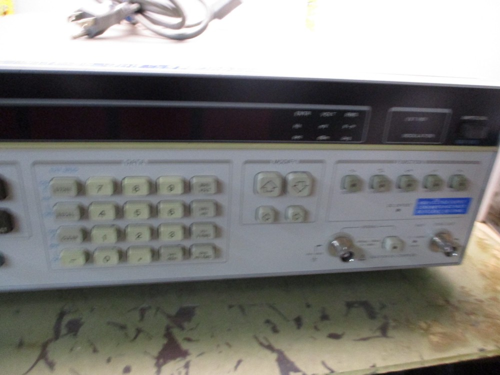 HP 3325a synthesizer function generator signal source [5*M-26]