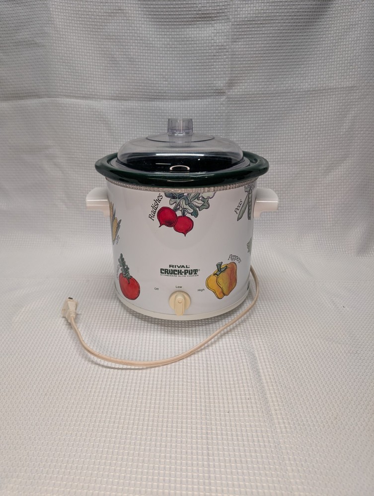 Vintage Rival Crock Pot w/Vegetable Pattern #3150 3-1/2 Qt. Plastic Lid