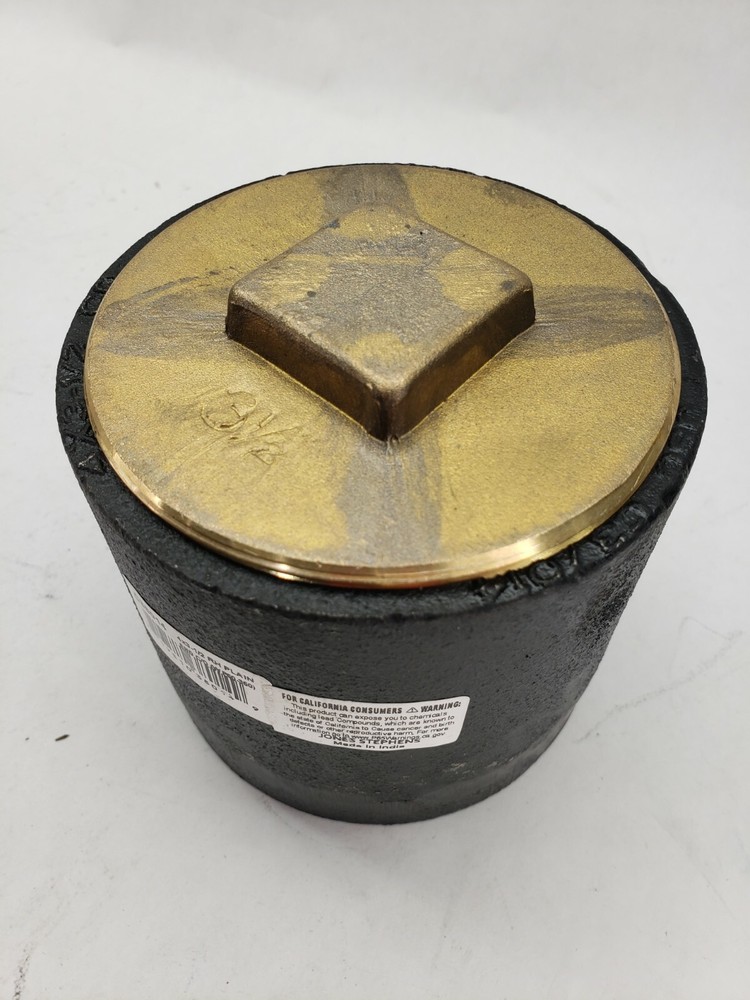 4 in. Plain End Cast Iron C38014 Cleanout Long Pattern with 3-1/2 in. Countersun