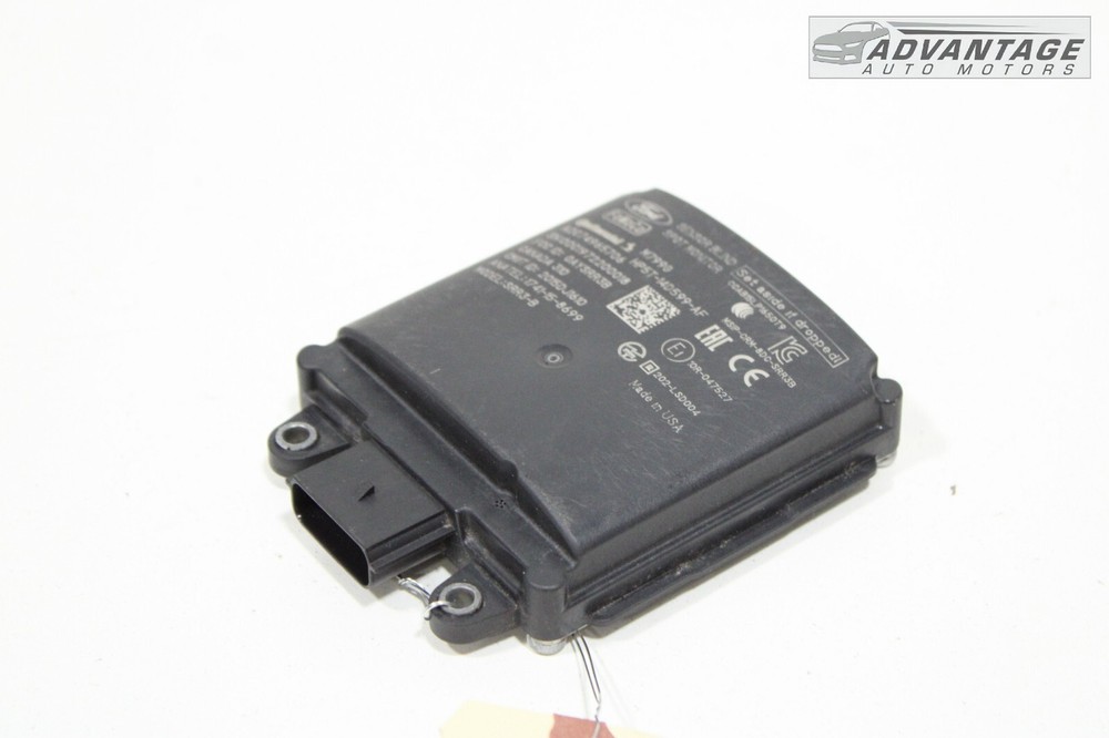 2017-2020 LINCOLN MKZ REAR LEFT SIDE BLIND SPOT RADAR SENSOR MODULE UNIT OEM