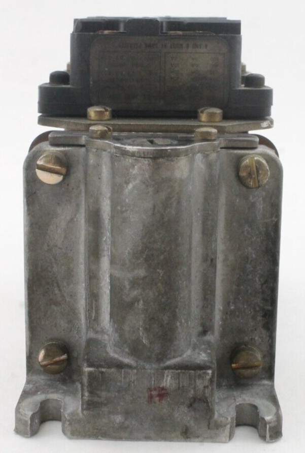 General Electric CR2820B 111AA22 Time Delay Relay