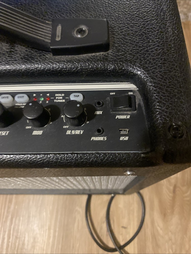 Fender Mustang I V2 Guitar Amp 20W Modeling Combo USB Tested