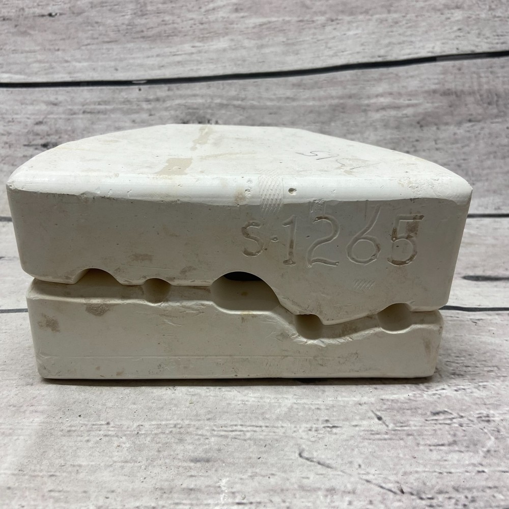 Vintage Scioto Ceramic Casting Mold Sitting Bunny Kid #S-1265