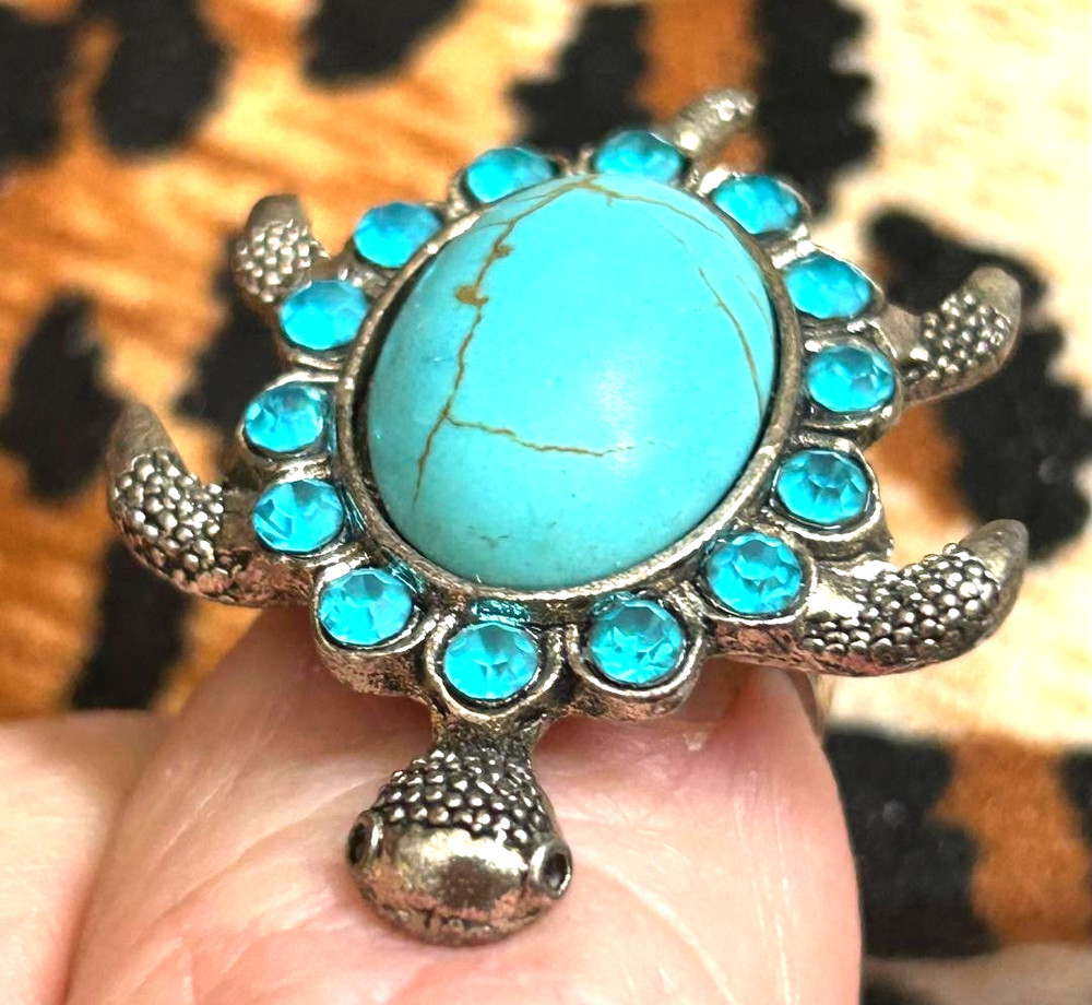 Woman's Vintage Turquoise Turtle Ring Silvertone Adjustable