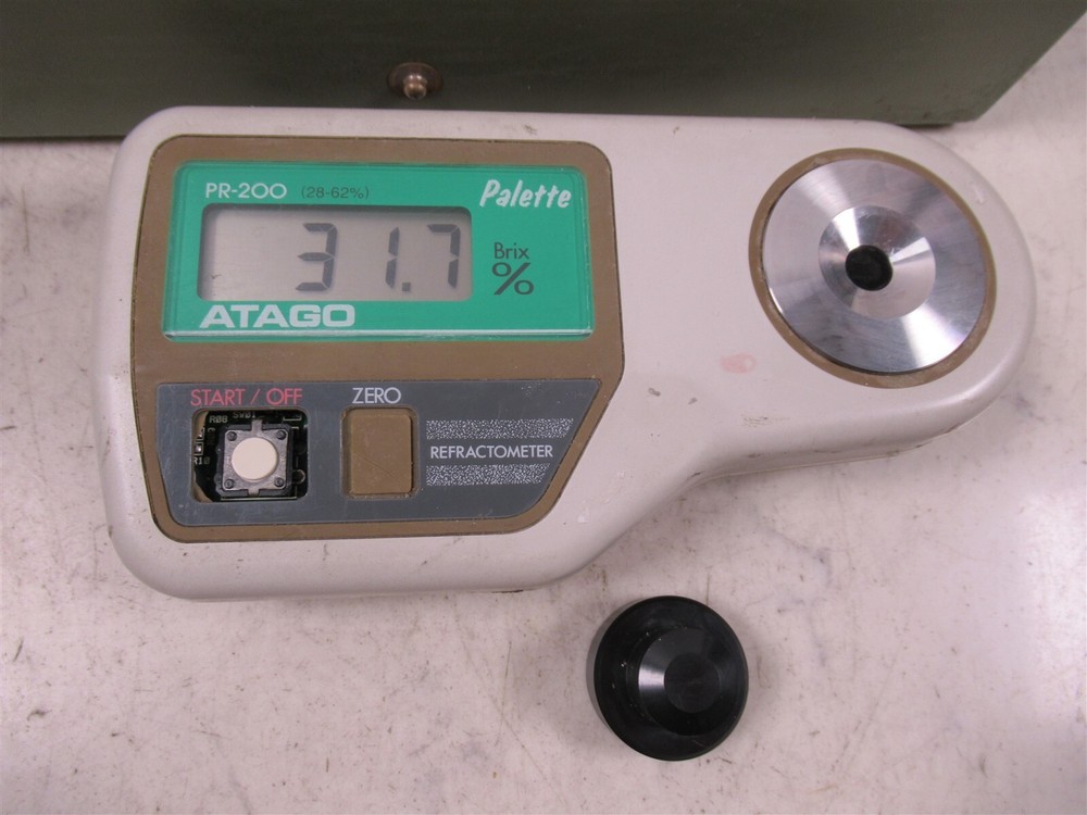 ATAGO Palette PR-200 Refractometer