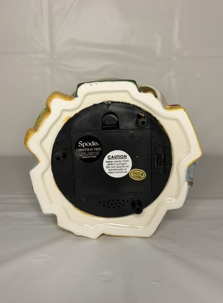 Spode Christmas Tree Musical Santa Snow Globe 6.5” with Box