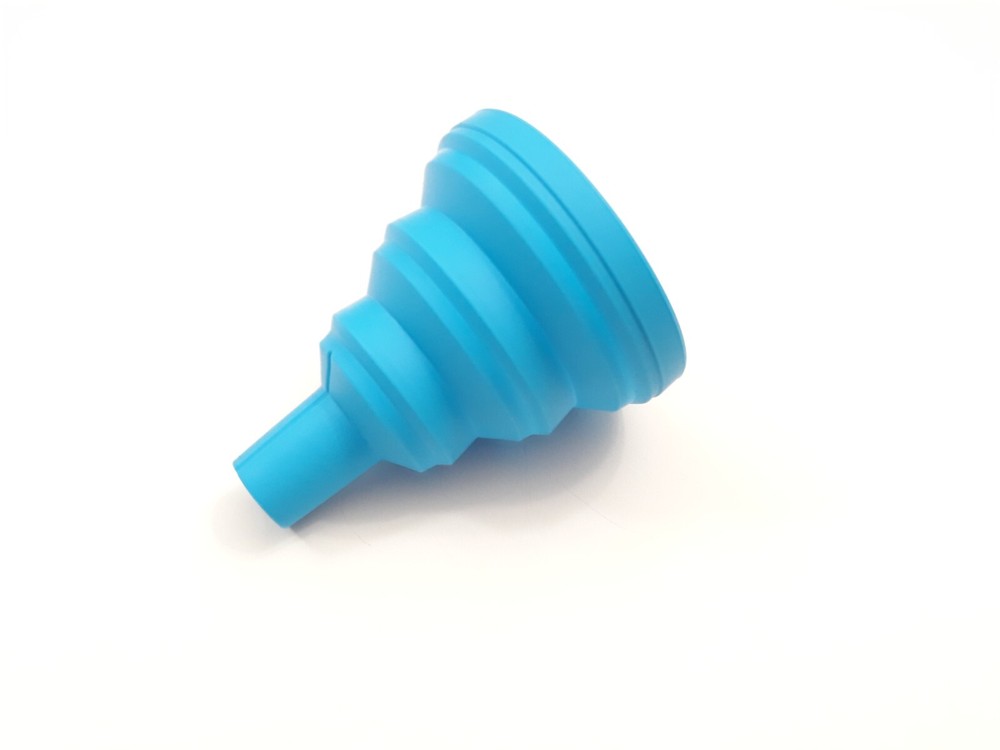 BRAND NEW COOLER SHOCK SILICONE COLLAPSIBLE FOLDABLE FUNNEL BLUE SMALL