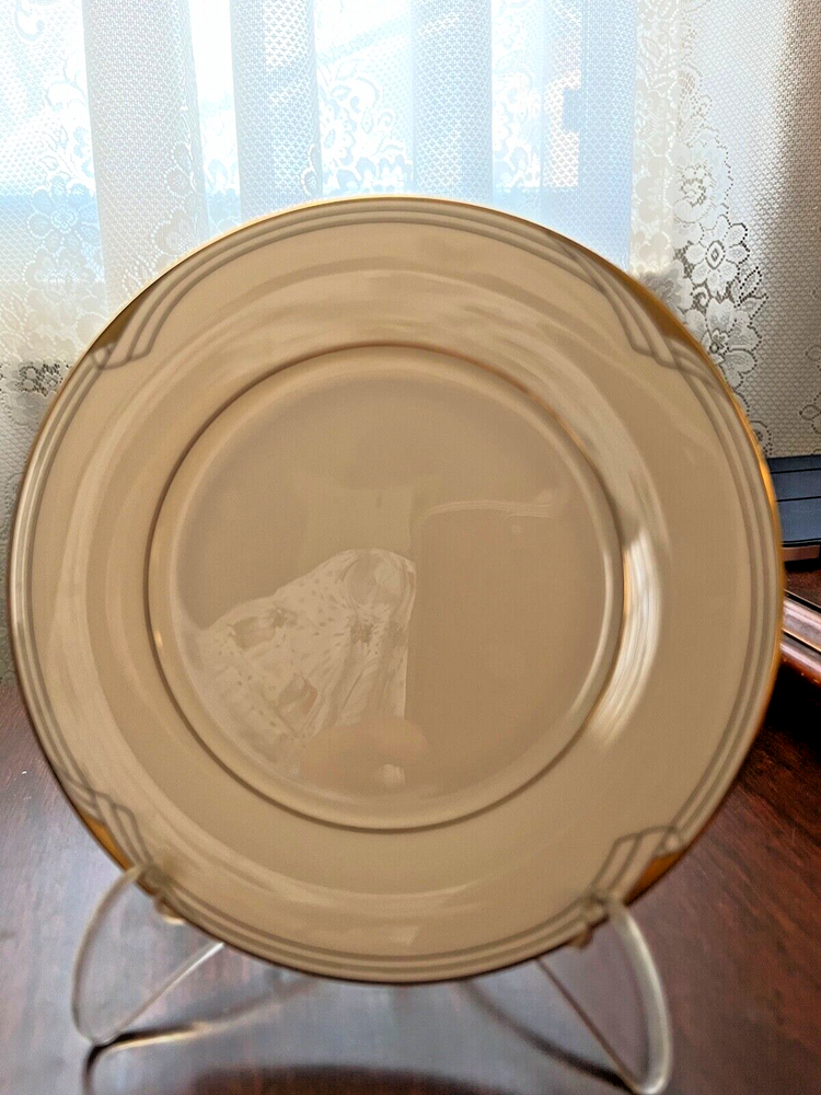 Noritake GOLDEN COVE 5 Piece Place Setting. Never used.