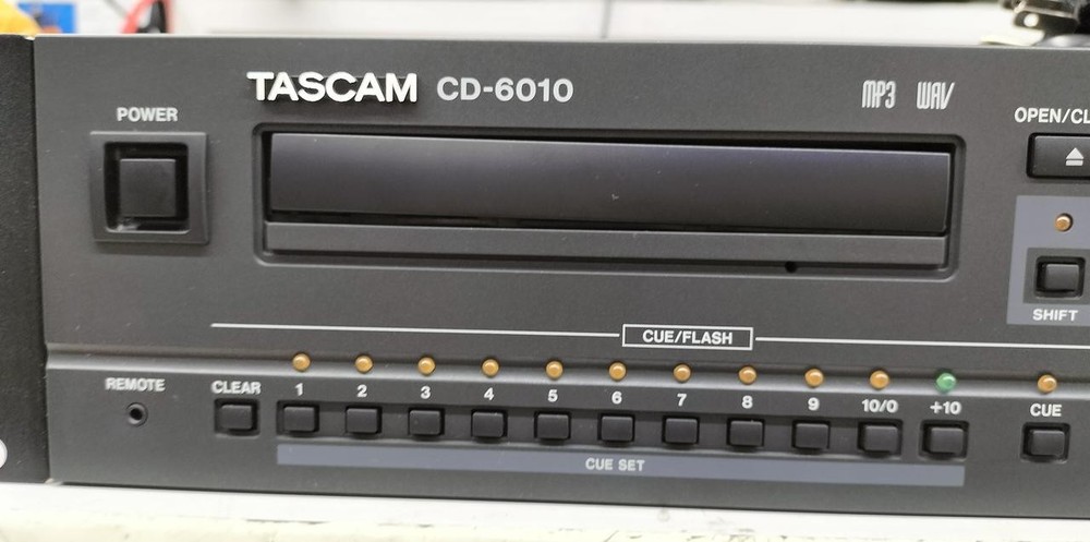TASCAM CD-6010 CD player #BE11017