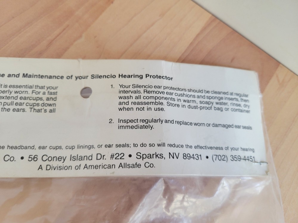 Silencio Headset Hearing Protector Earmuff - KPA-84 ** New in package **