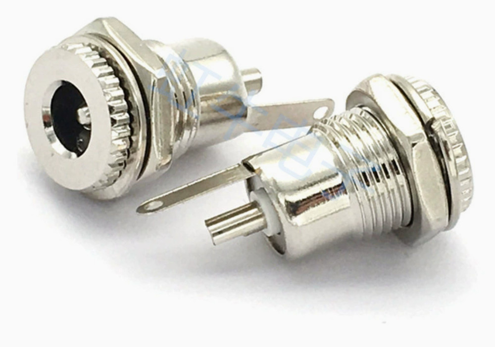 High-current all-metal vertical female socket