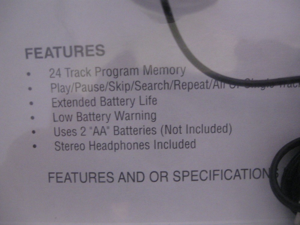 Classic CL-157 Personal CD Player with Stereo Headphones
