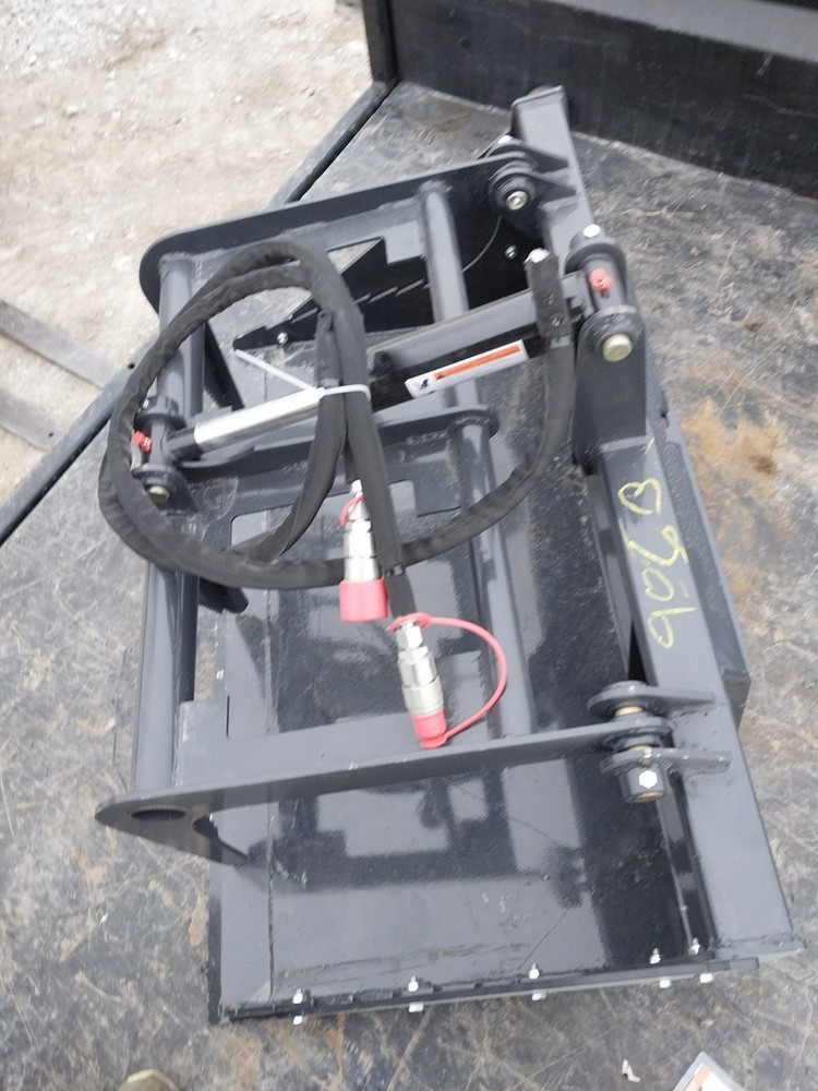 Mini Skid Steer Grapple Bucket Attachment