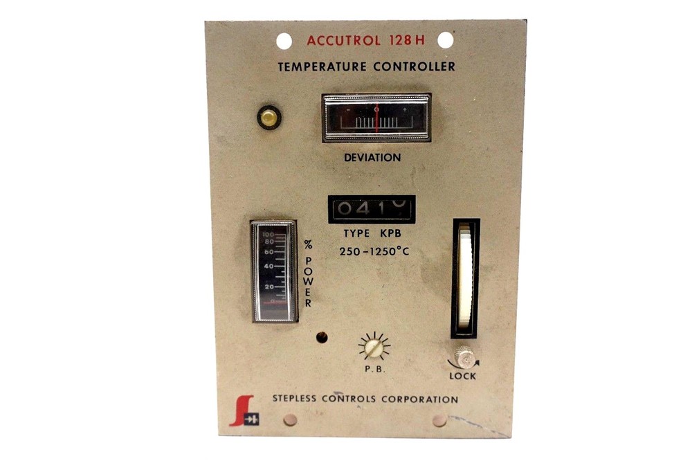 USED STEPLESS CONTROLS CORPORATION 8182301 TEMPERATURE CONTROLLER TYPE KPB