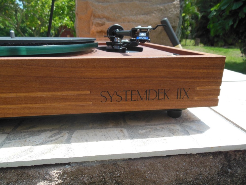 Systemdek IIX Turntable with Profile Arm