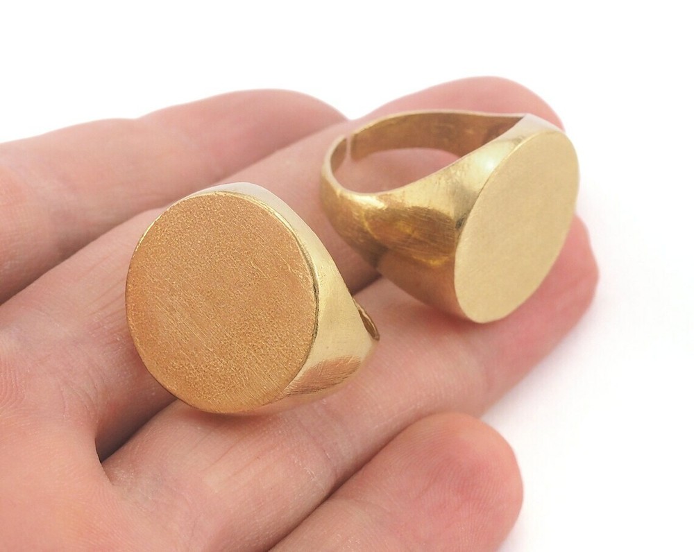 Signet Ring Circle Adjustable Ring Blank - raw brass 18mm 8US inner size 3680