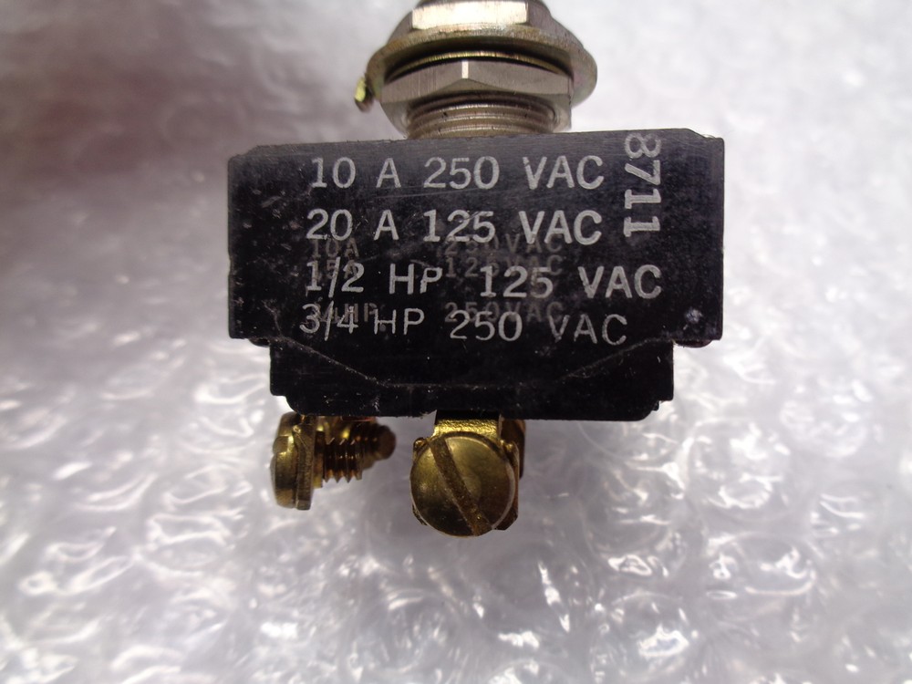 CUTLER HAMMER 8711 SWITCH NSNP